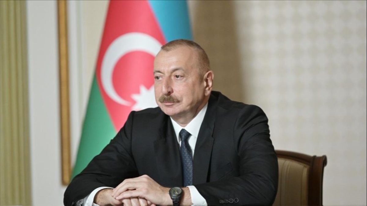İlham Aliyev: Karabağ'a barış gücü yerleştirilmesine karşı değiliz