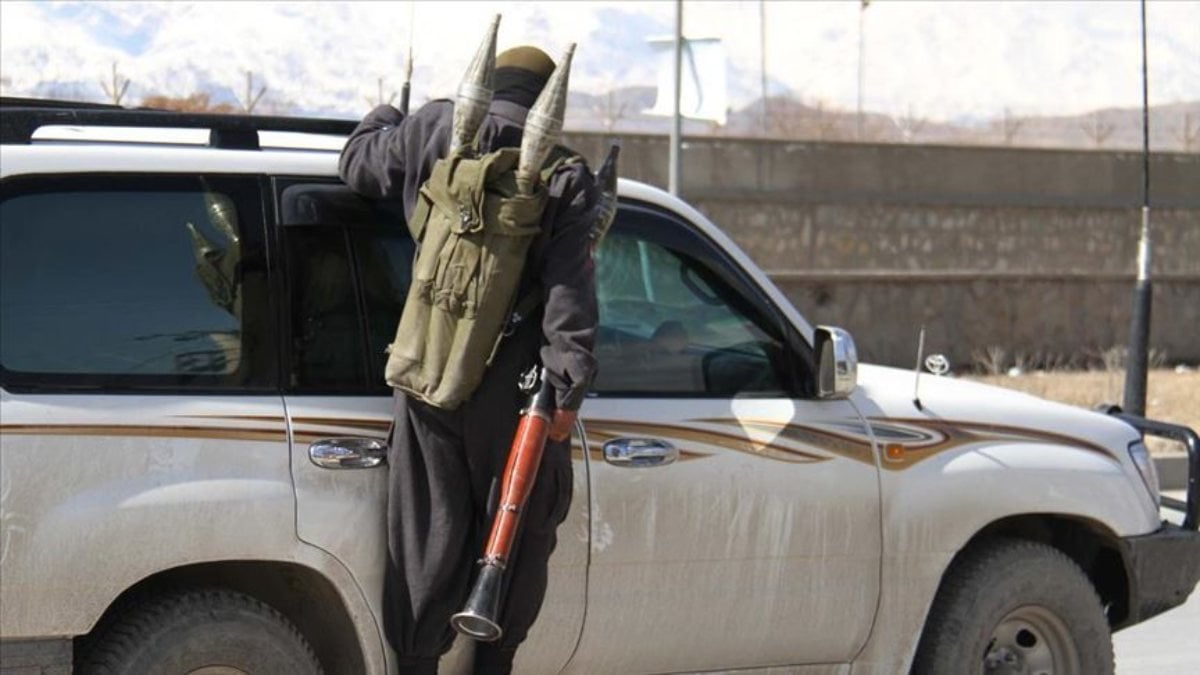 Afganistan'daki askeri karakola Taliban saldırısı