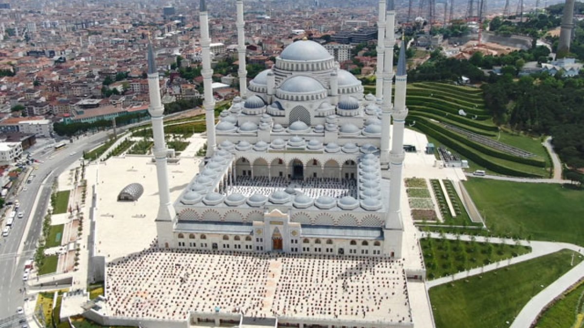 Cuma namazı nasıl kılınır, kaç rekattır? Cuma namazında okunacak sure ve dualar