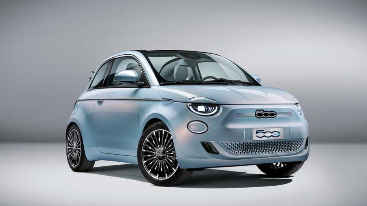 Elektrikli Fiat 500 Avrupa'ya geldi: İşte fiyatı