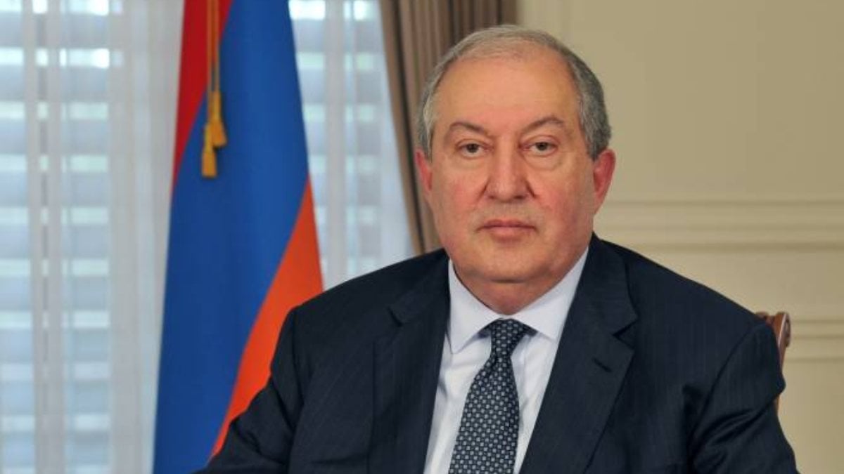 Ermenistan Cumhurbaşkanı Sarkisyan, sınır birlikleri komutanını görevden aldı