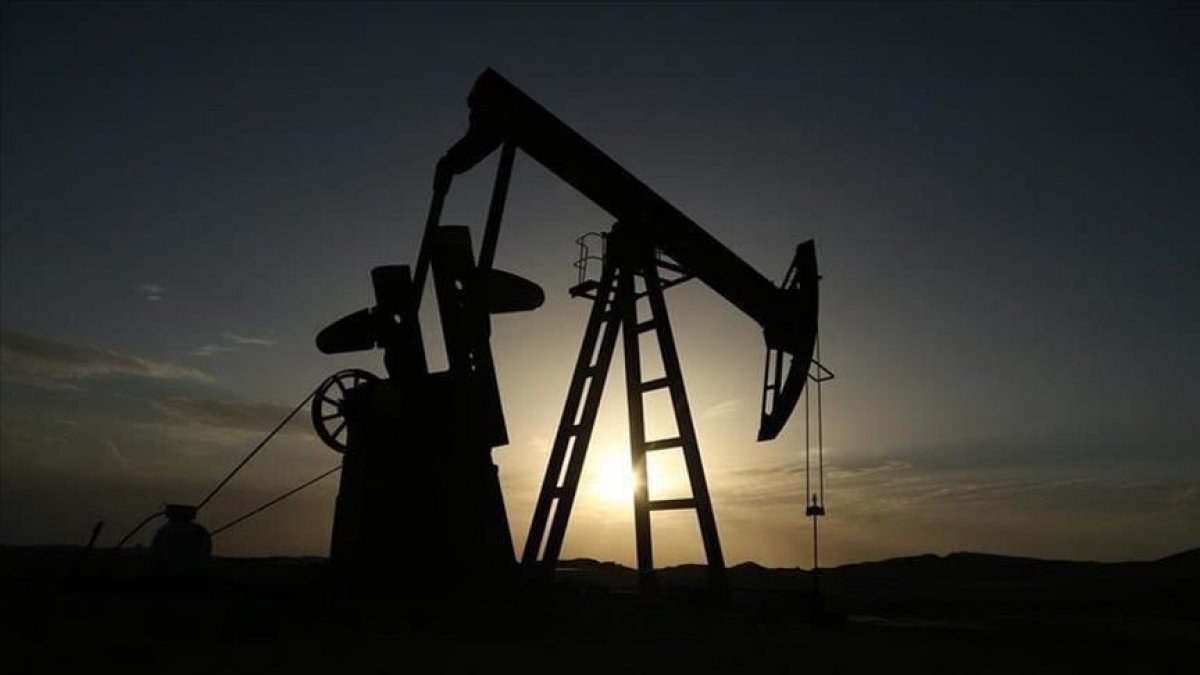 Brent petrolün varili 39,78 dolara düştü