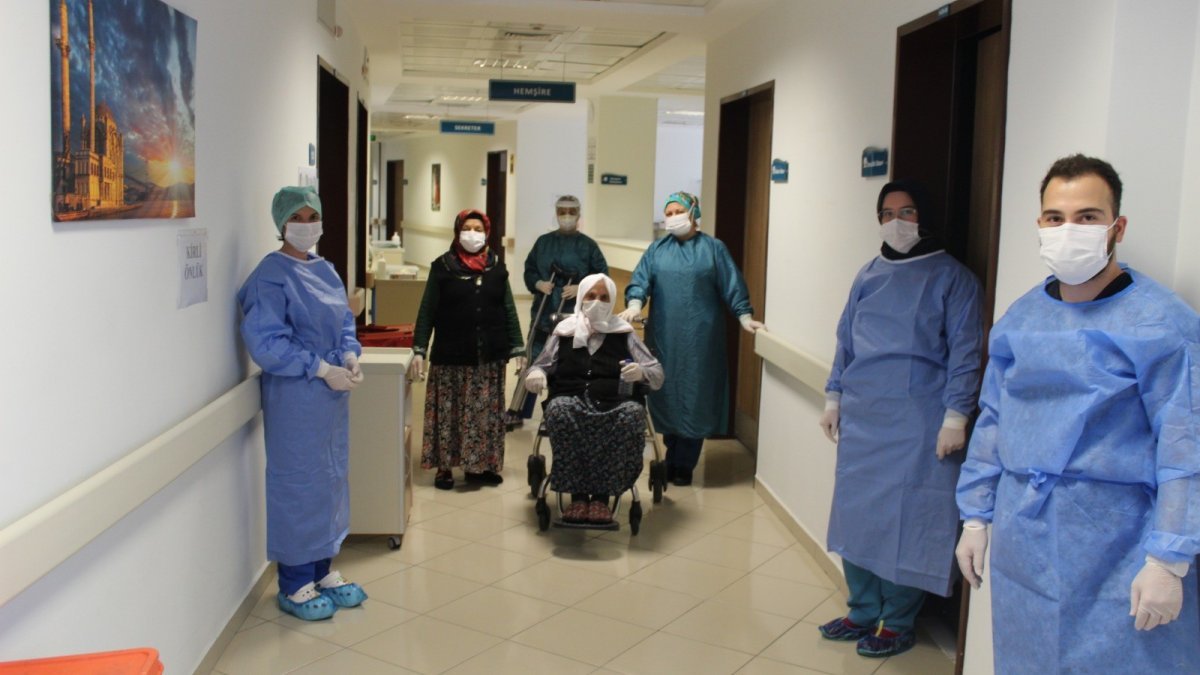 Sakarya'da 110 yaşında koronavirüsü yendi