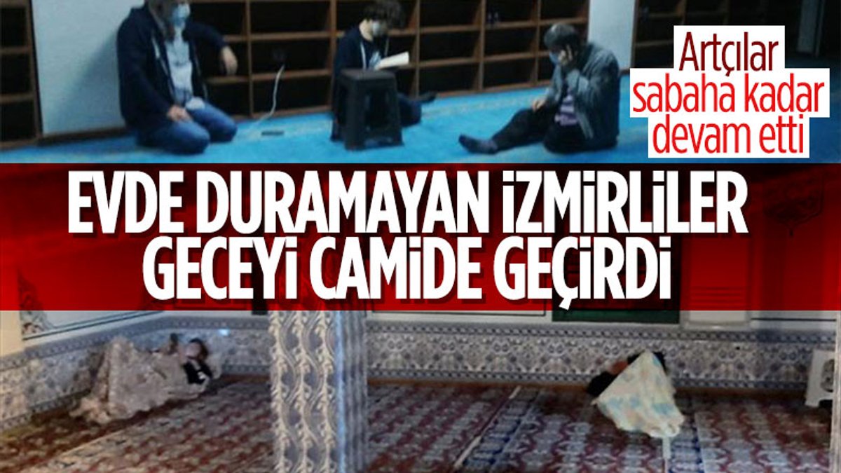 İzmir'de bazı depremzedeler geceyi camide geçirdi