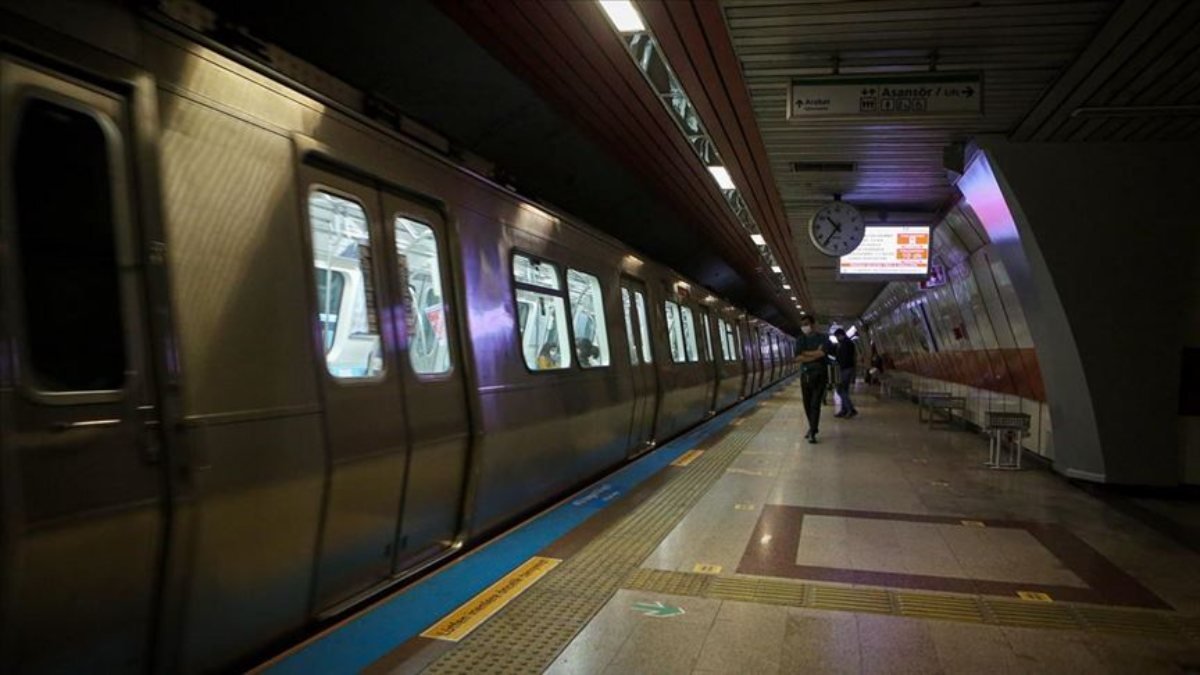 Yenikapı metro istasyonu geçici olarak kapatıldı