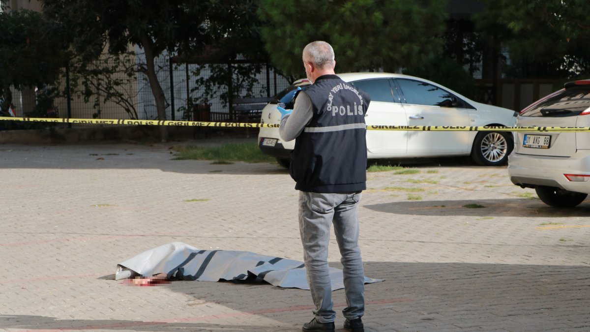Adana'da 15 yaşındaki kız 14’üncü kattan düşerek öldü