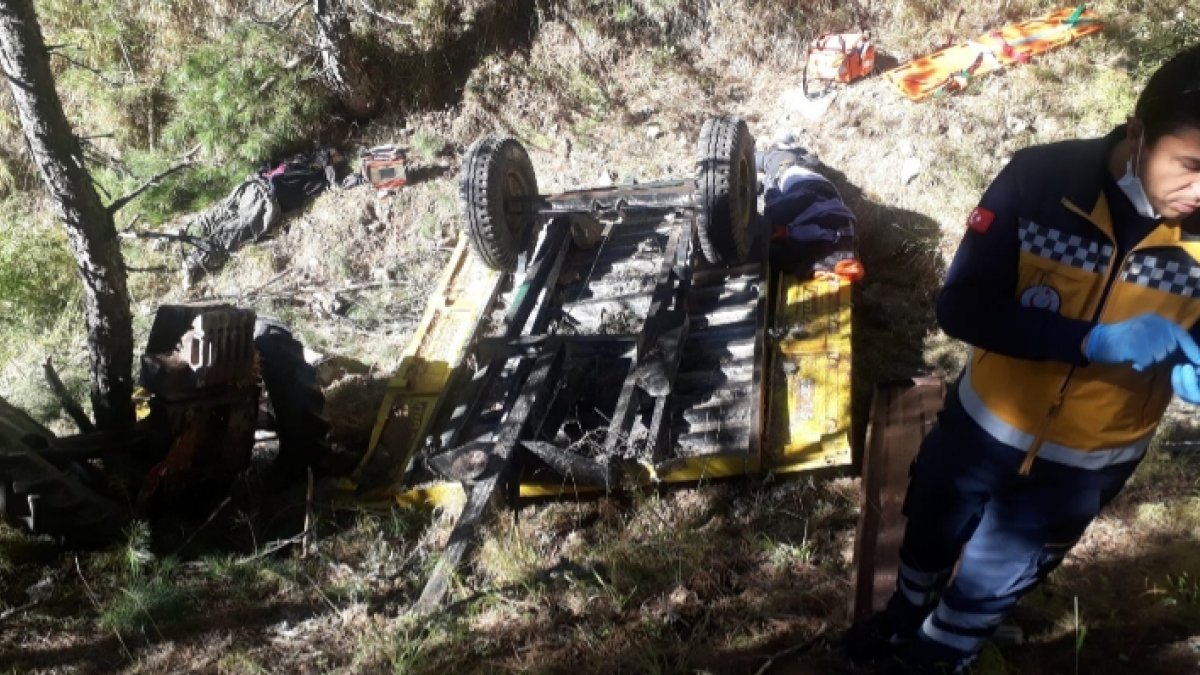 Ankara'da traktör altında kalan çift hayatını kaybetti