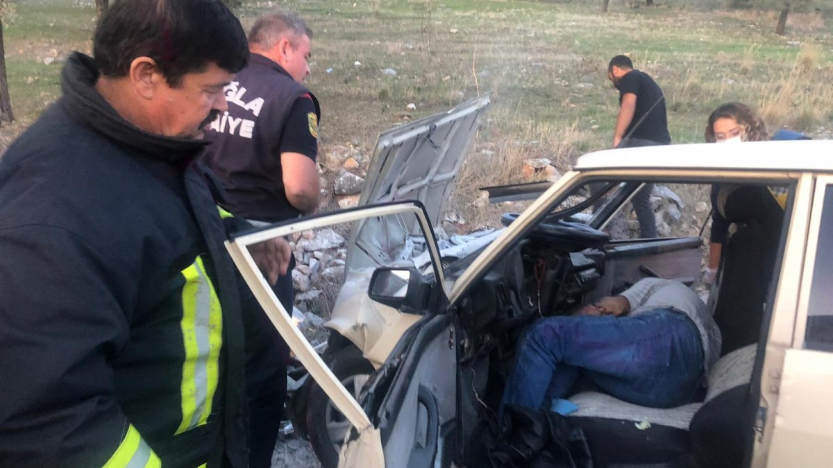 Muğla'da cip ile otomobil çarpıştı: 1 ölü, 3 yaralı