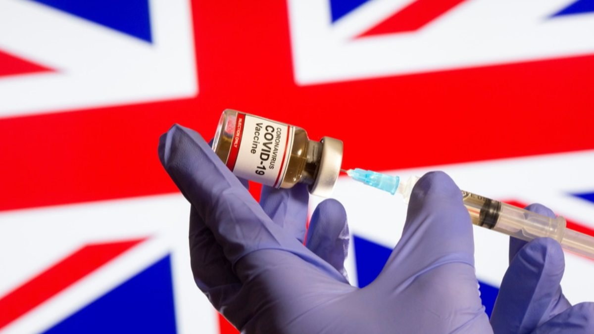 İngiltere'de NHS'ye aralık ayında korona aşısının dağıtımına hazır olun talimatı
