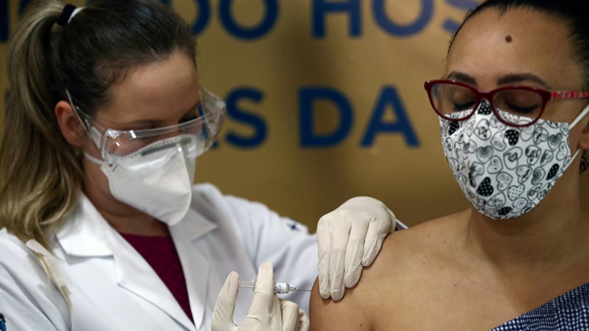 Çin'in Brezilya'daki aşı denemesi durduruldu