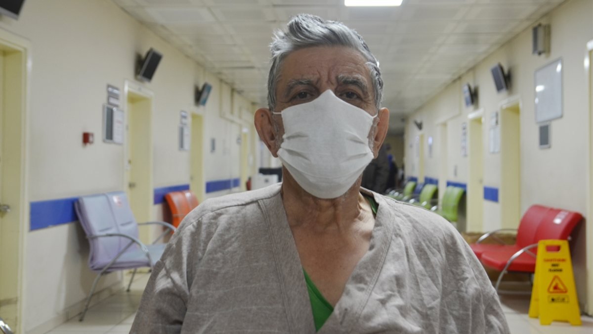 Kütahya'da 71 yaşında koronavirüsü ve beyin felcini yendi