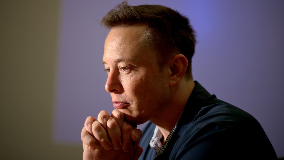 Elon Musk, koronavirüs testlerinden şüphe duyuyor