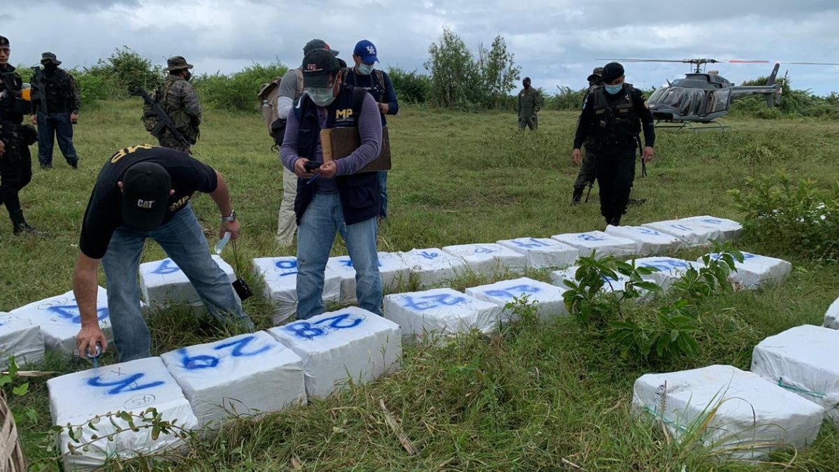 Guatemala'da özel jetten 14 milyon dolarlık kokain çıktı