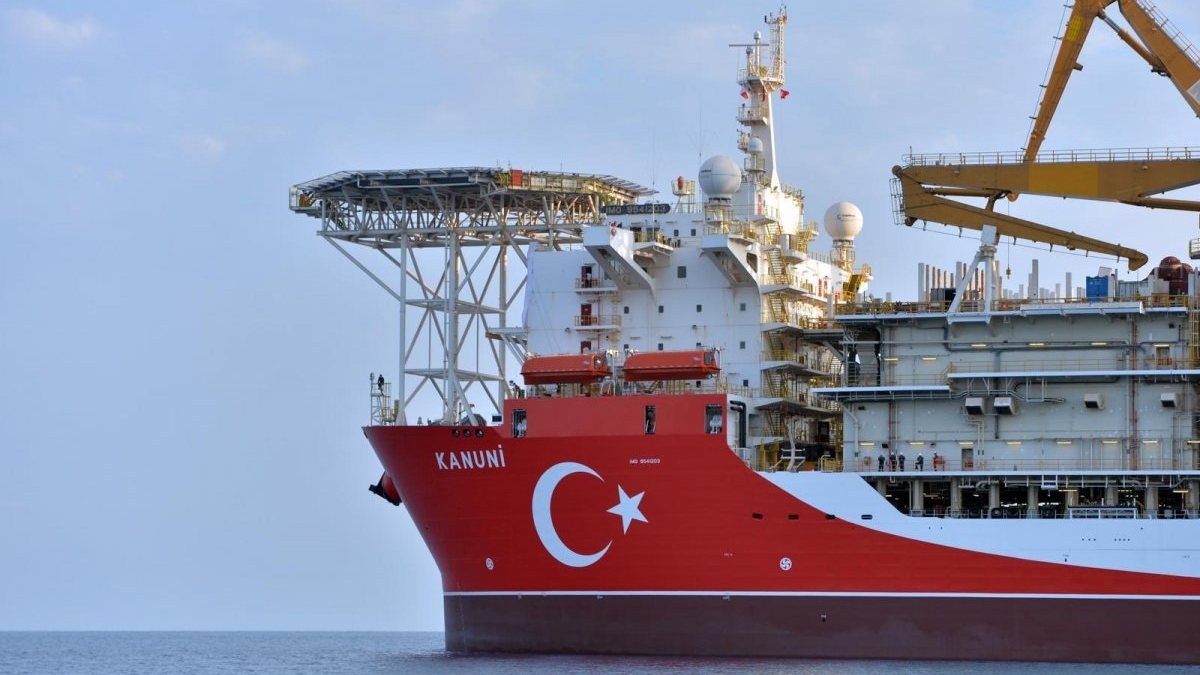 Fatih Dönmez: Kanuni sondaj gemisinin Karadeniz seferi başlıyor