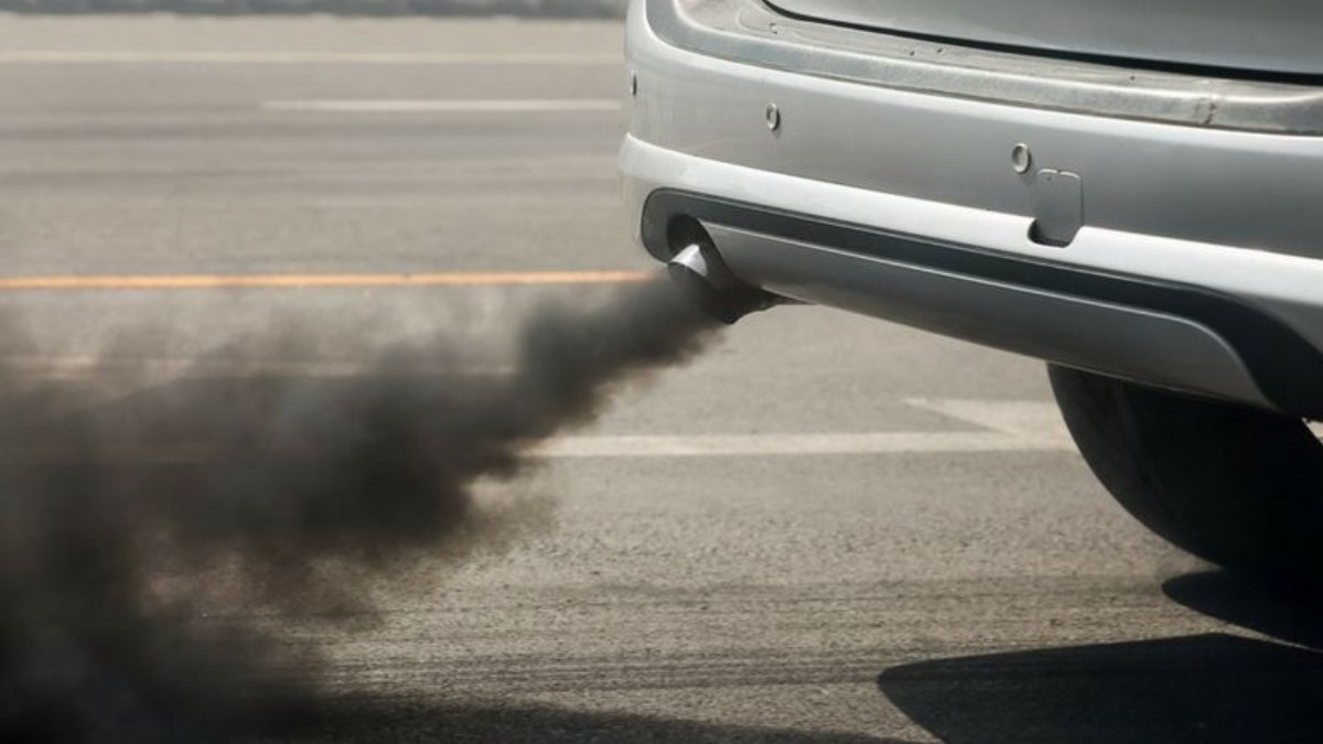 İngiltere, benzinli ve dizel araçları yasaklayacak