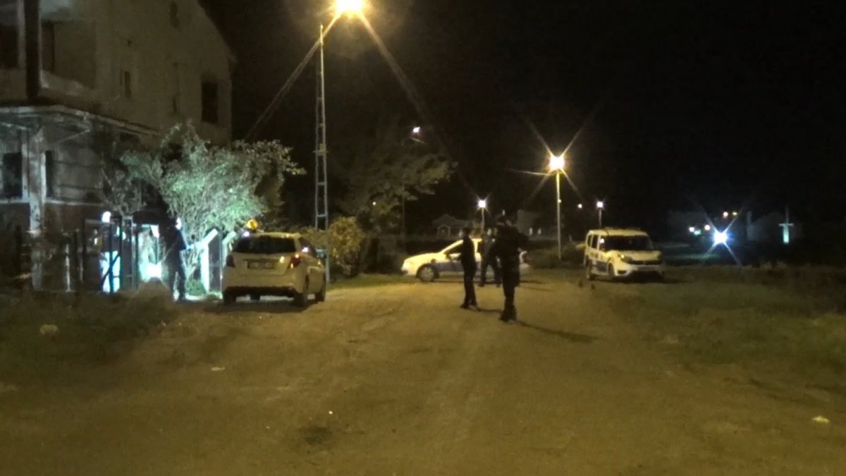 Silivri’de silahlı şahıs ev bastı: 2 ölü