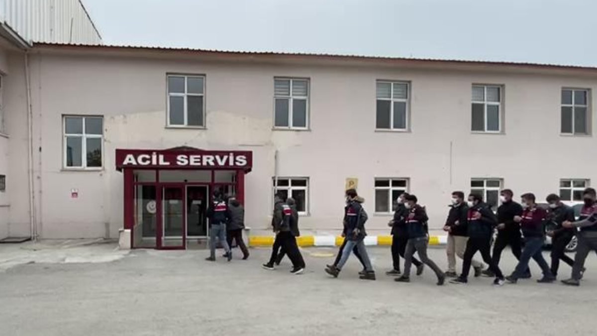 Van merkezli 3 ildeki PKK operasyonunda 13 şüpheliye gözaltı