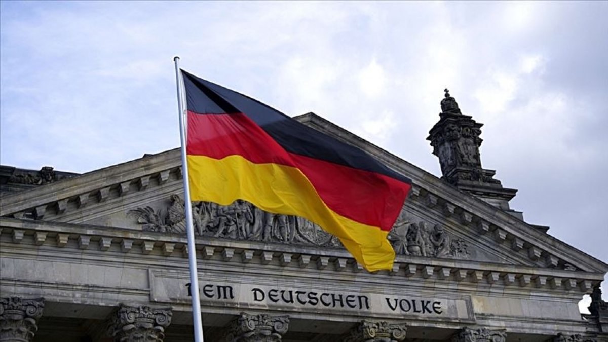 Almanya'da Federal Meclis, Ülkücülere ait derneklerin incelenmesini istedi