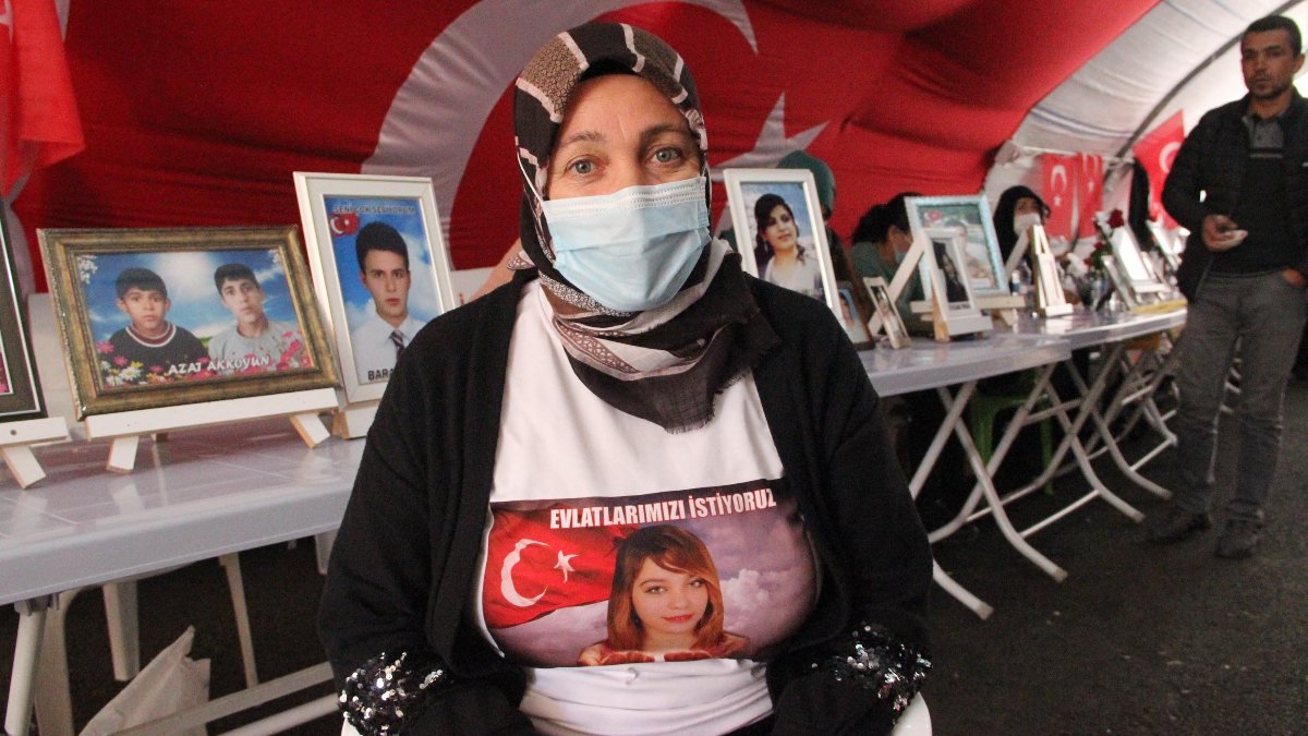 Diyarbakır'da evlat nöbeti tutan anne: Kızımın öğretmen olma hayalini çaldılar