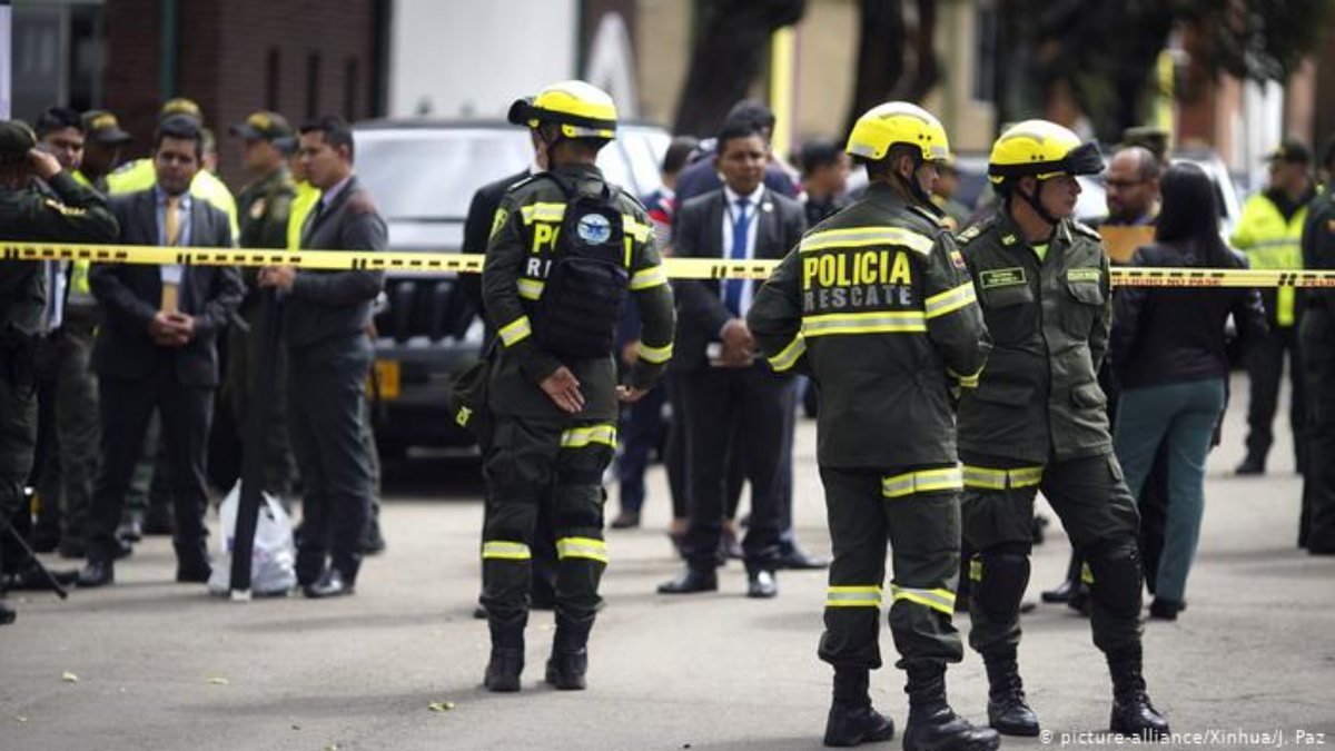 Kolombiya'da 2 silahlı saldırı düzenlendi