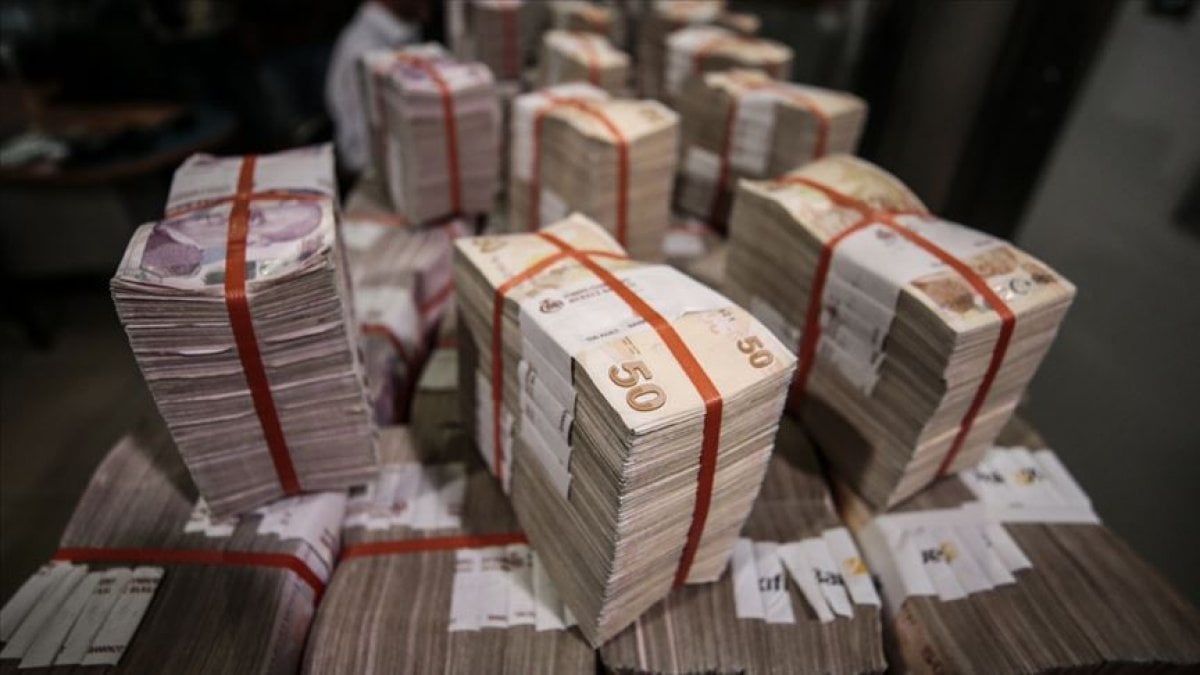 Hazine tahvil ihalesiyle 5.6 milyar lira borçlandı