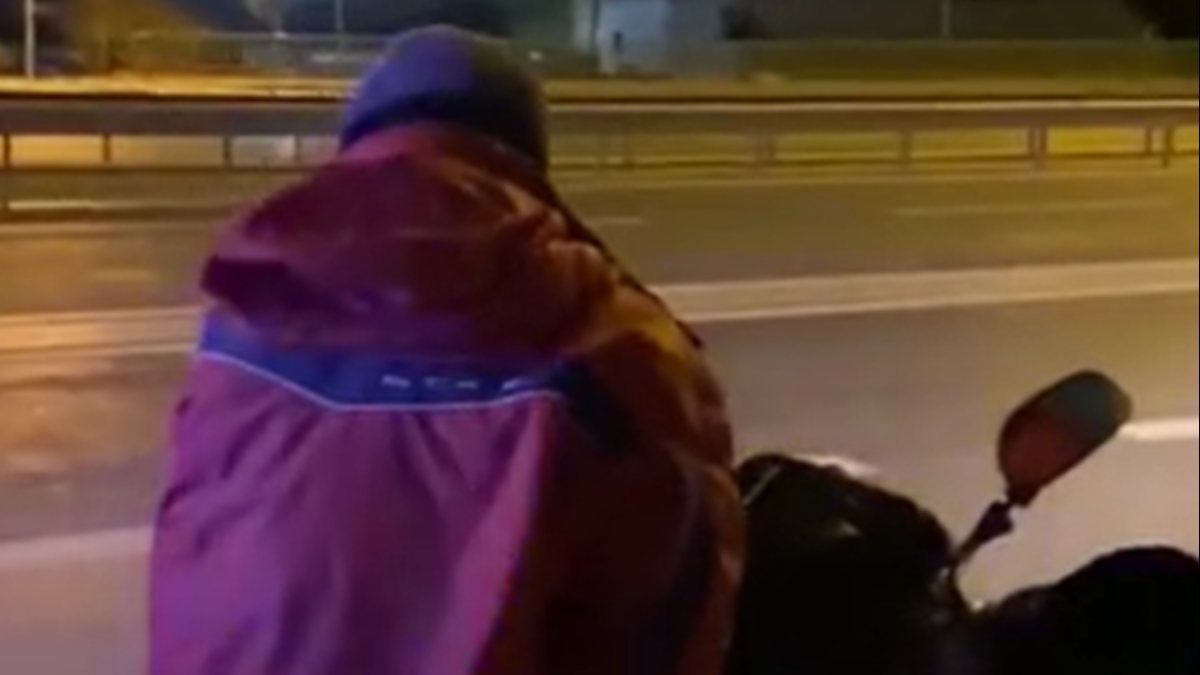 İstanbul'da laf attığı kadınlara bakarak mastürbasyon yapan sapık