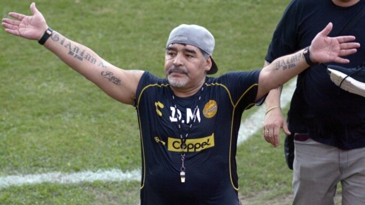 Arjantin Lig Kupası'nın adı 'Maradona Kupası' oldu