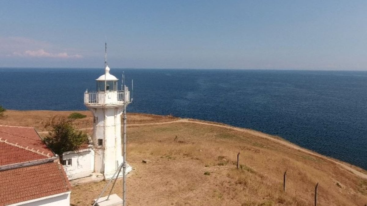 Tekirdağ'daki fener, 159 yıldır denize ışık tutuyor