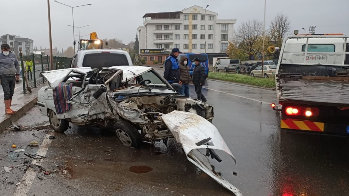 Yalova'da zincirleme trafik kazası: 1 ölü, 10 yaralı