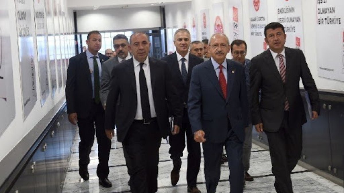 Gürsel Tekin: CHP'nin cumhurbaşkanı adayı, partinin içinden yetişen biri