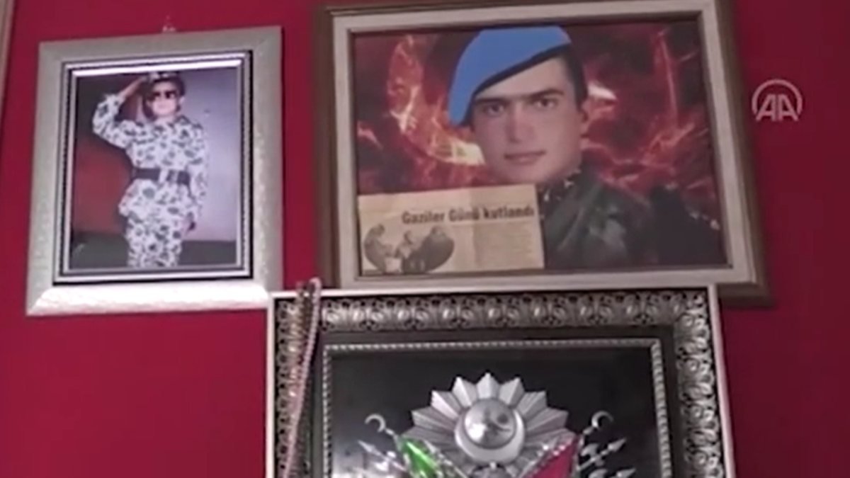 Bolu'da şehit askerin ailesi evlerinin bir odasını oğullarının hatıralarına ayırdı