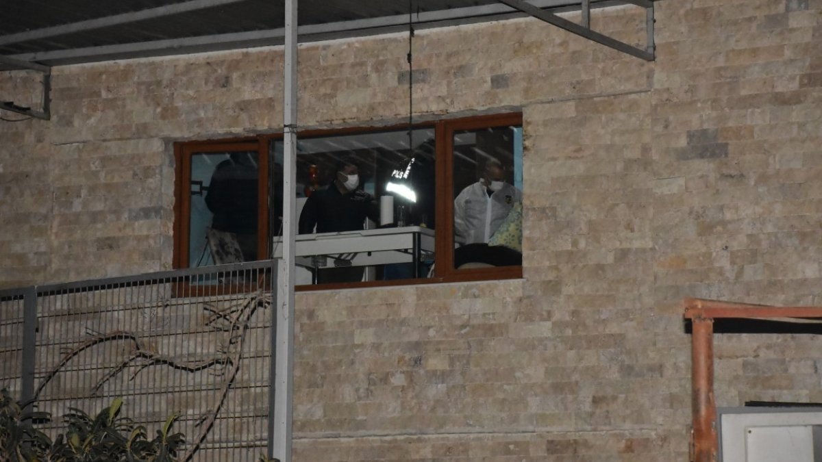 İzmir’de iki komşunun kavgası kanlı bitti: 1 ölü