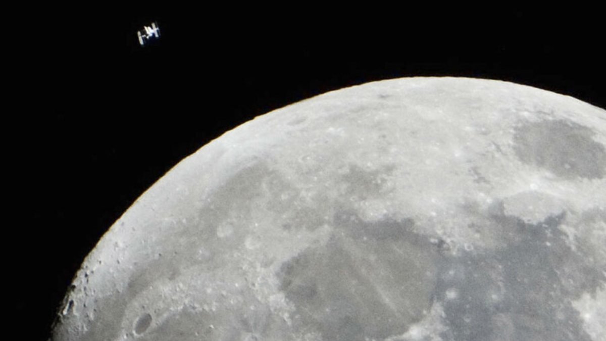 Uluslararası Uzay İstasyonu'ndan Ay'ın doğuşu fotoğraflandı