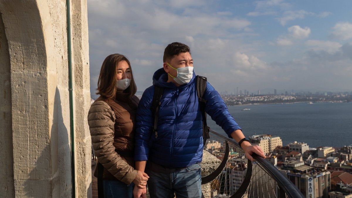 New York Times, İstanbul'da turistlerin yasaklardan muaf tutulmasını yazdı