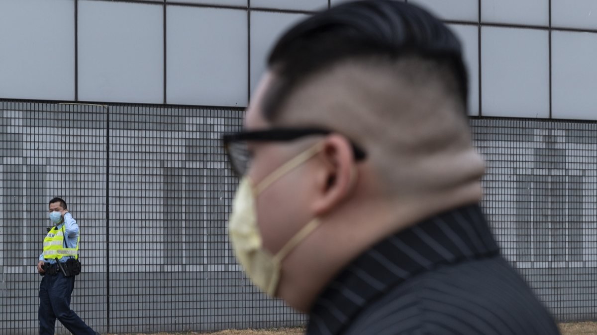 Kim Jong Un'un taklitçisi Howard X