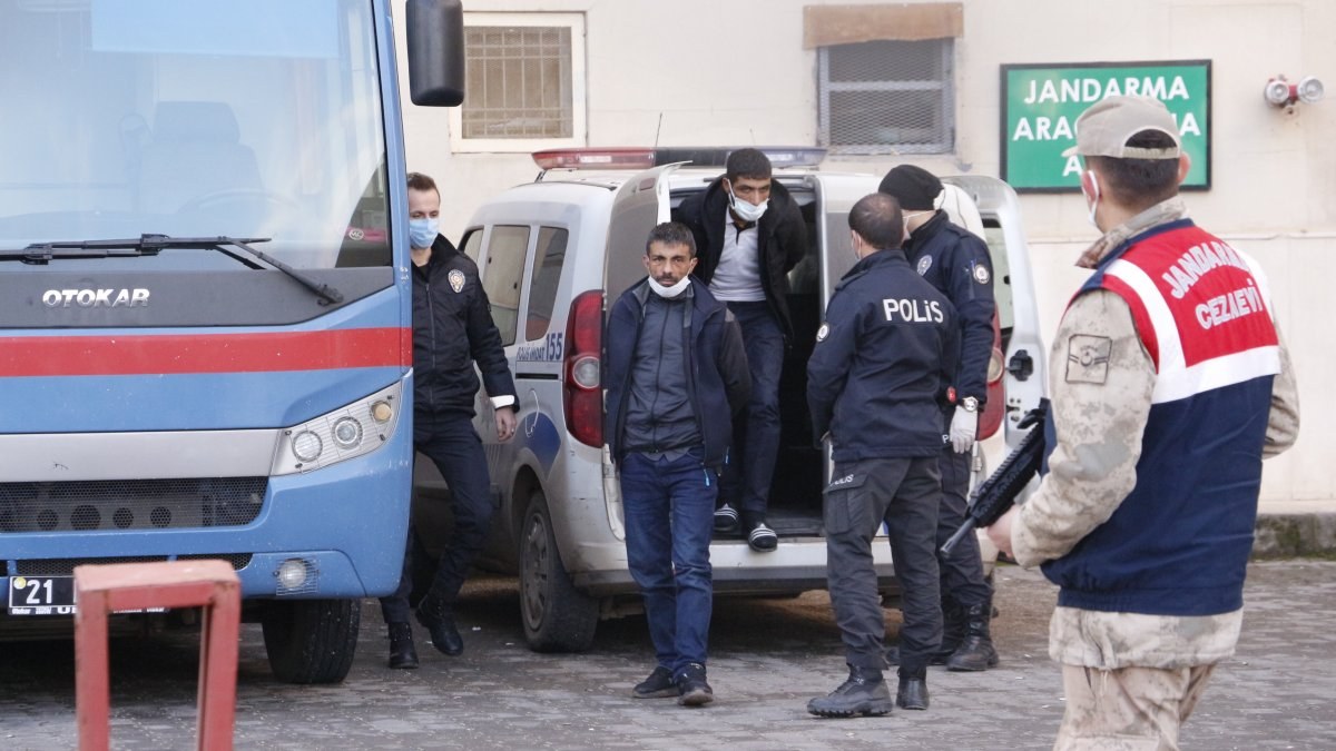 Diyarbakır'da kız çocuğunu kaçırmak isteyen 2 şüpheli tutuklandı