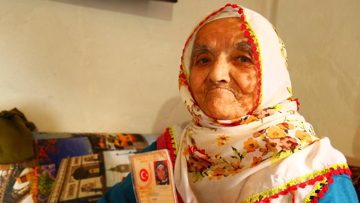 Artvinli Fatma Nine, 116 yaşında koronavirüsü yendi