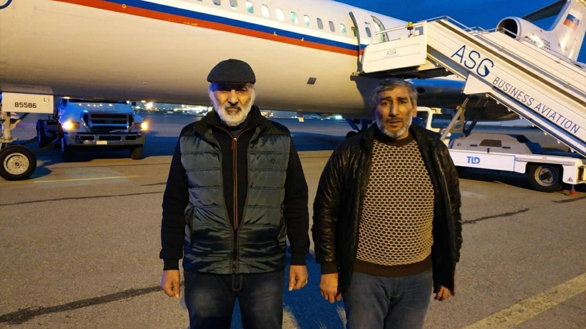 Ermenistan'ın 6 yıldır esir tuttuğu 2 Azerbaycanlı serbest bırakıldı