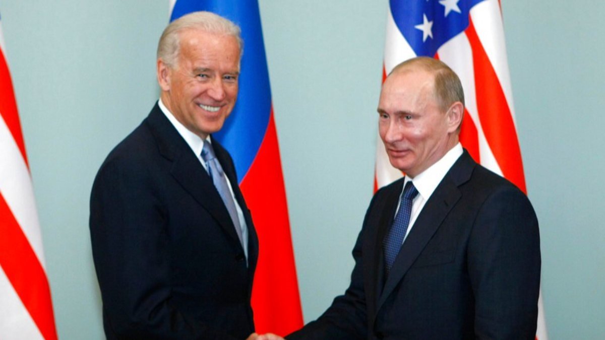 Vladimir Putin, Joe Biden'ı tebrik etti