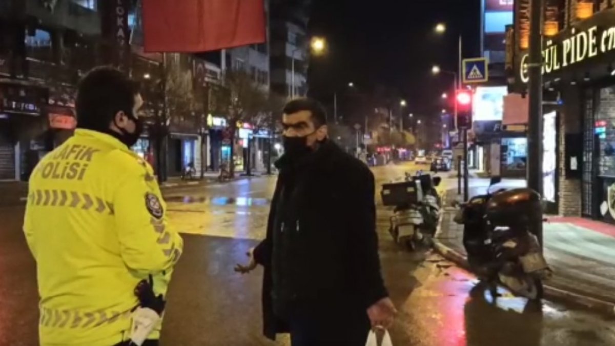 Bursa’da polis evsiz kişiye ceza kesmedi