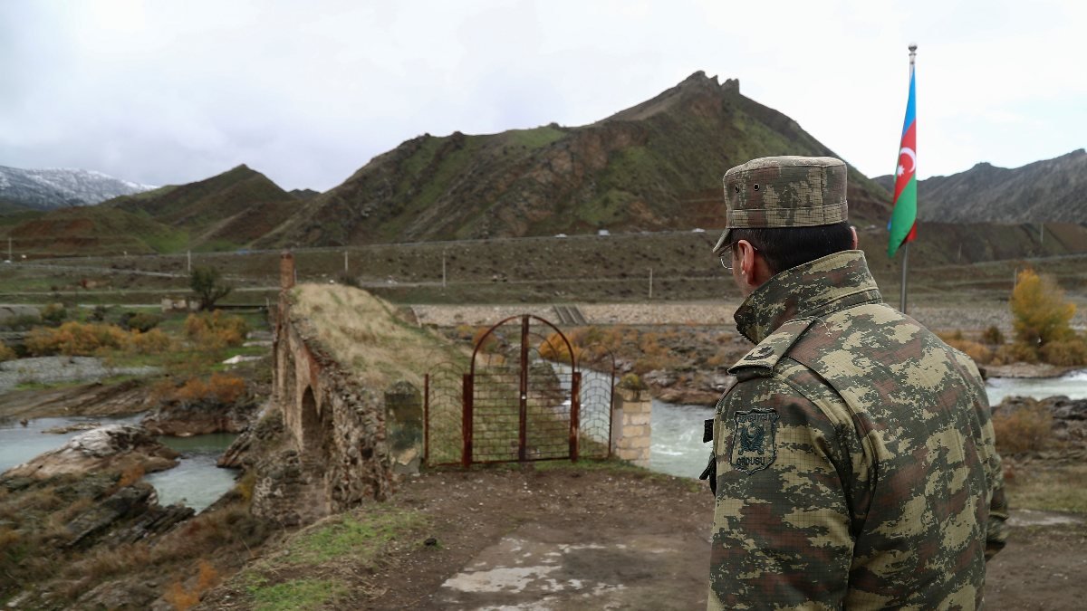 Azerbaycan: Dağlık Karabağ'da 2 bin 802 asker şehit oldu