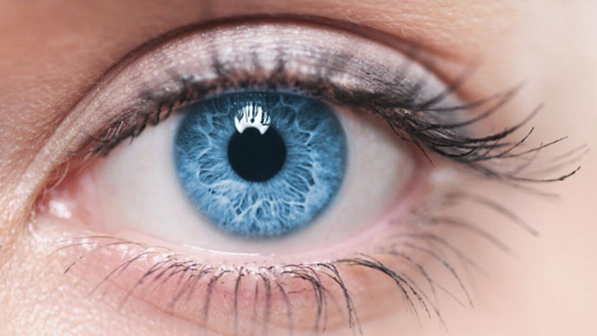 Bilim insanları, mavi gözlü insanların aynı atadan geldiğini açıkladı