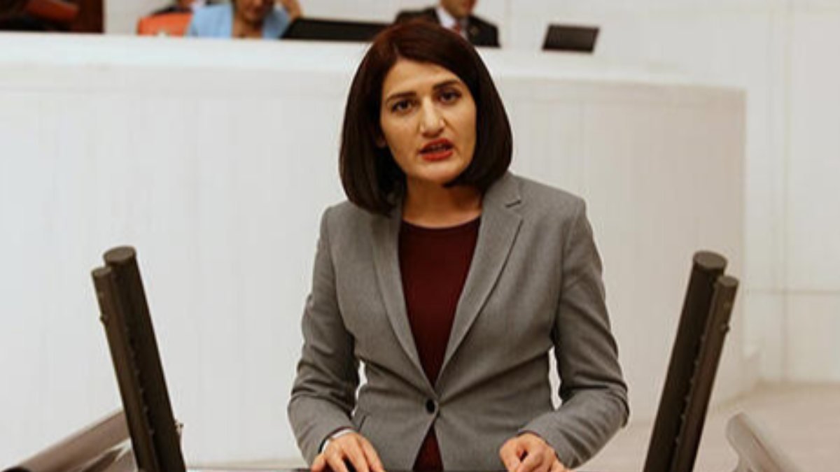HDP Diyarbakır Milletvekili Semra Güzel hakkında soruşturma