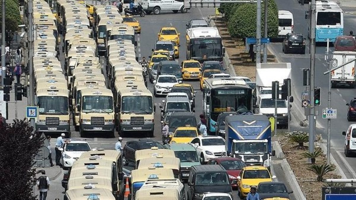 Minibüs, dolmuş, taksi indi bindi ne kadar? İstanbul ulaşım fiyat tarifesi 2021