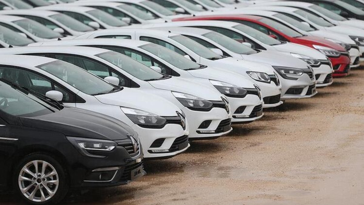 Avrupa Birliği'nde yeni otomobil satışları yüzde 12 düştü: İşte en çok satan 10 marka