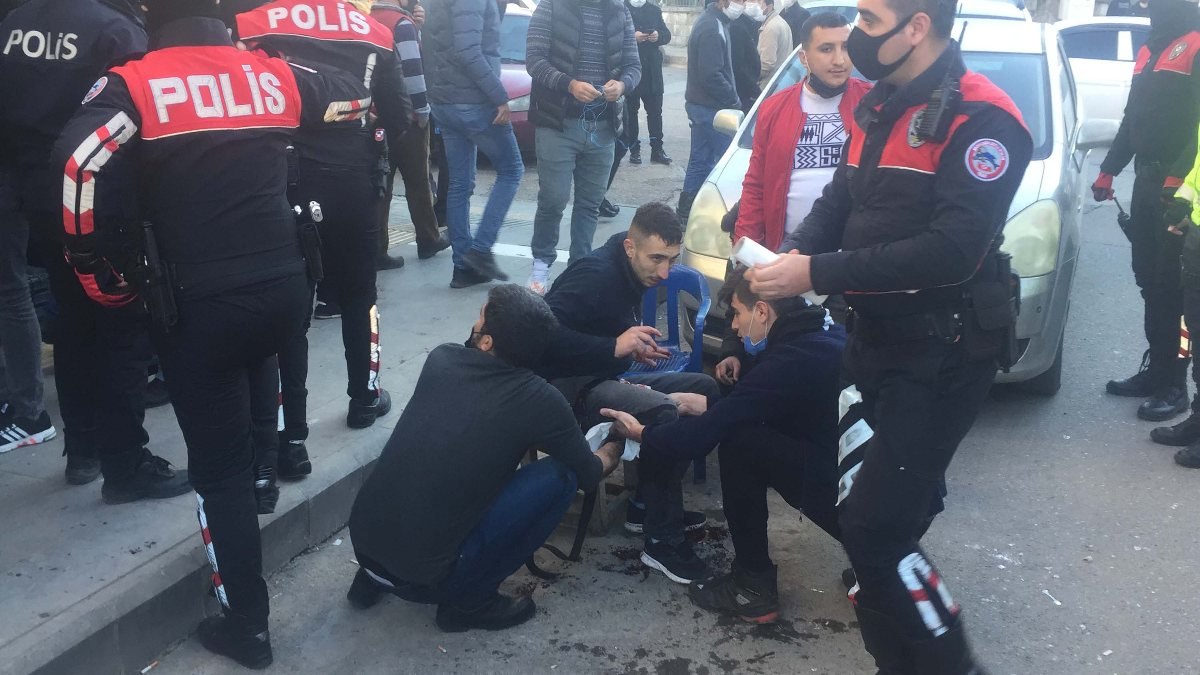 Adıyaman'da 3 arkadaşın şakalaşması kavgaya dönüştü: 1 yaralı, 2 gözaltı