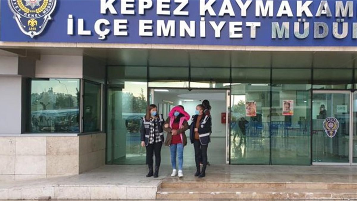 Antalya'da suç makinesi kadın yakalandı