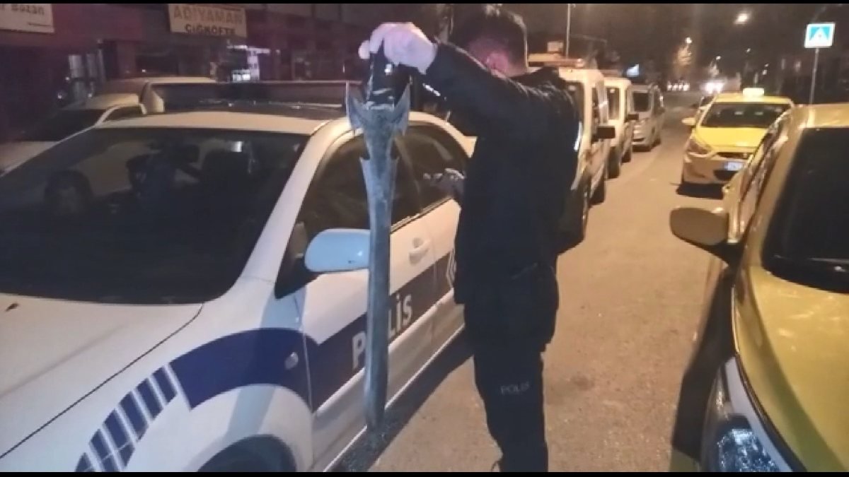 Ataşehir'de taksi durağına kılıçla saldıran şahıs serbest bırakıldı