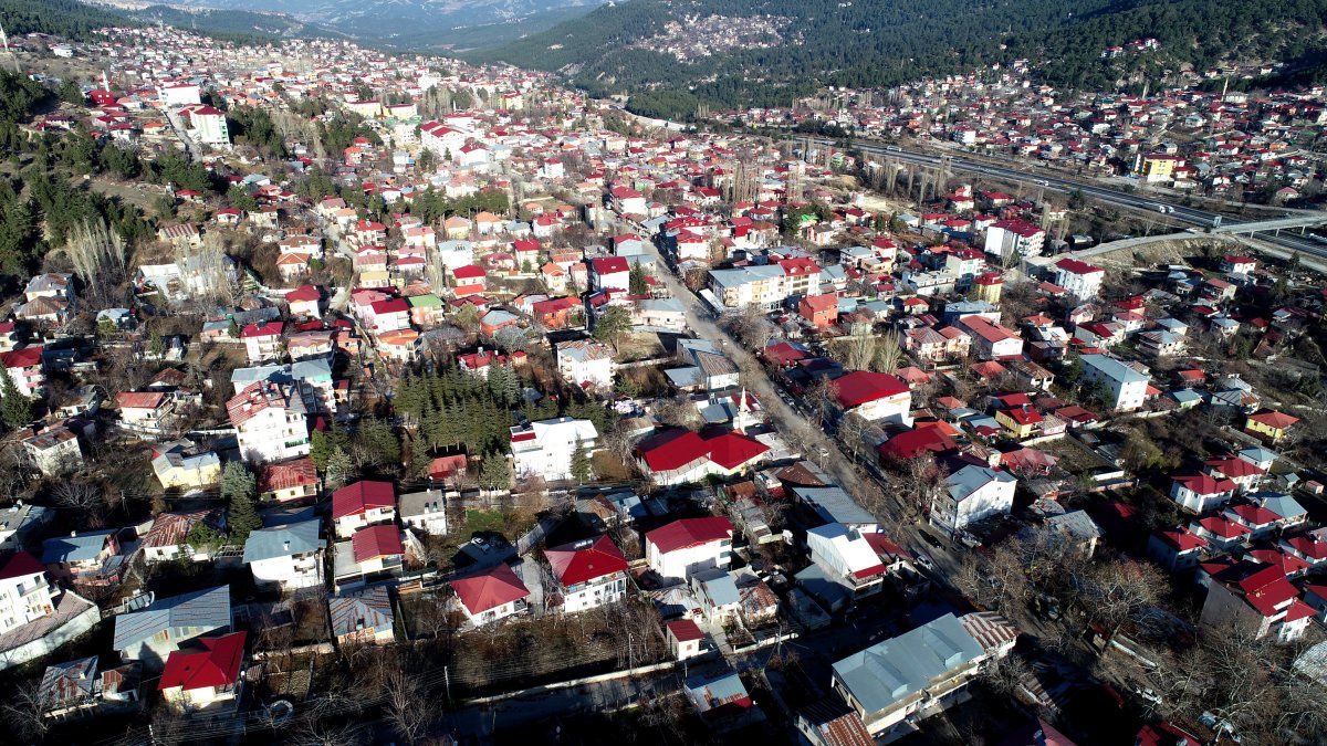 Adana’da koronadan kaçanların sığındığı yaylada nüfus 15 kat arttı