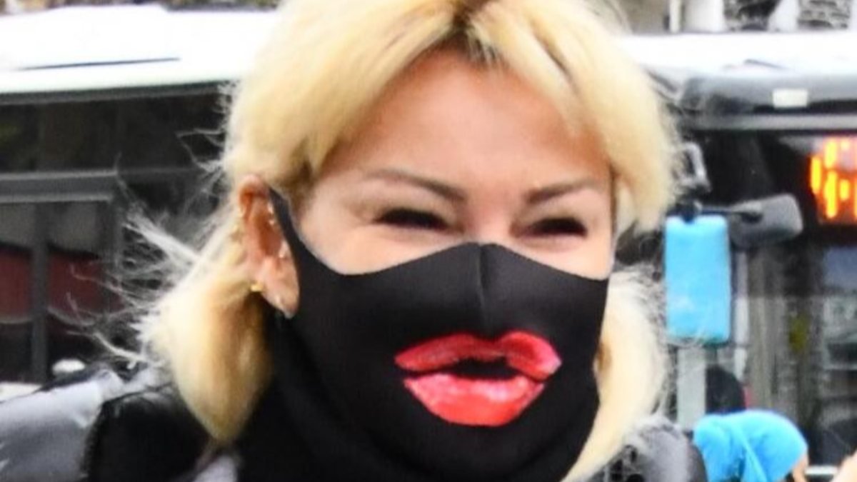Pınar Altuğ'un ilginç maskesi